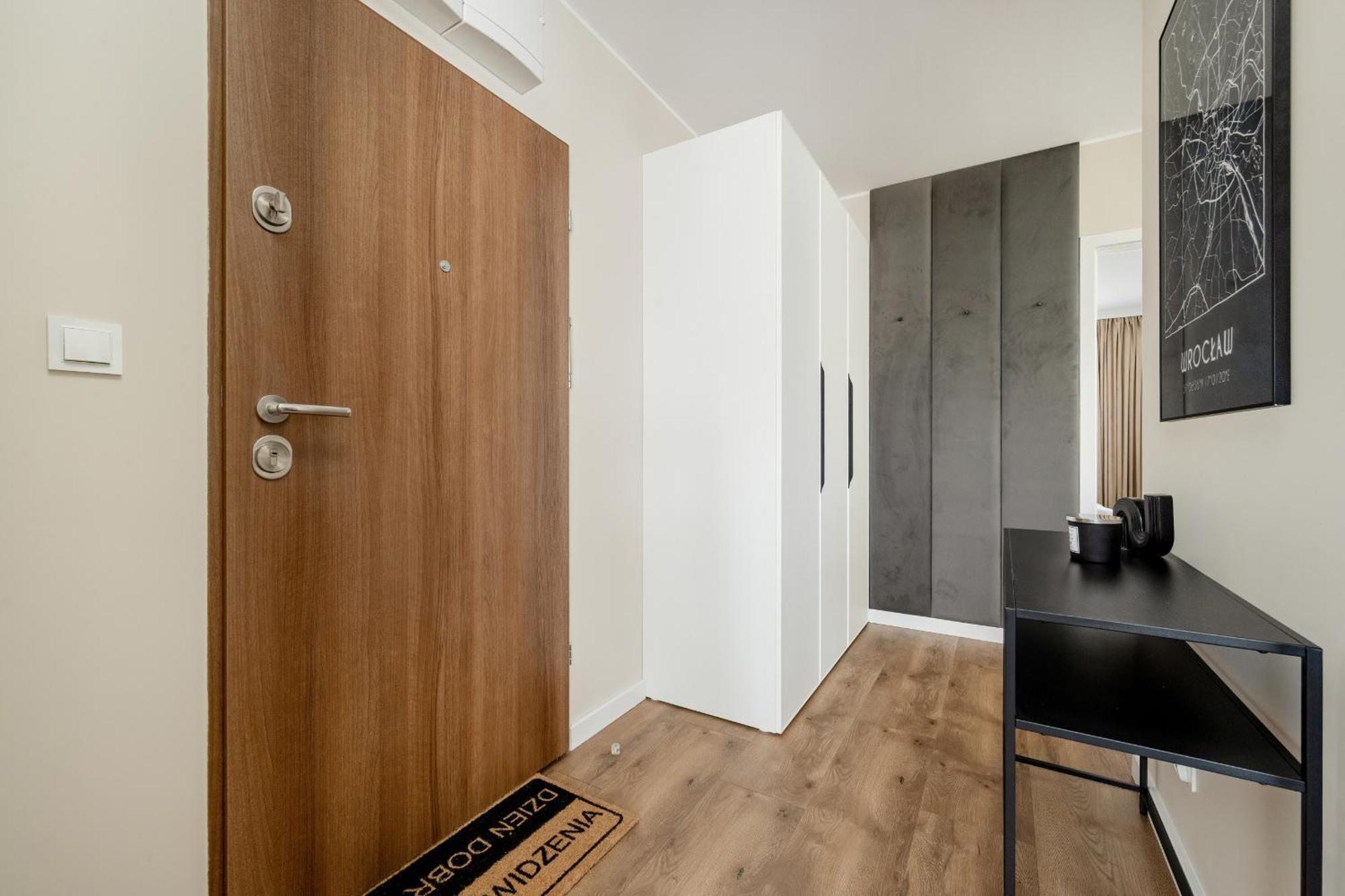Piekny Apartament Wichrowa - 2 Sypialnie Free Garage Wroclaw By Noclegi Renters Экстерьер фото