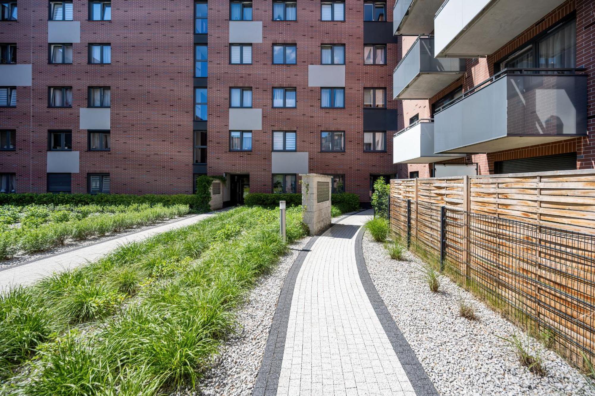 Piekny Apartament Wichrowa - 2 Sypialnie Free Garage Wroclaw By Noclegi Renters Экстерьер фото